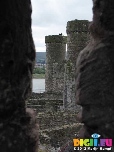 SX23262 Conwy Castle towers